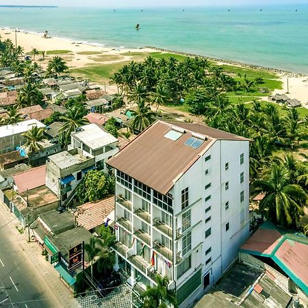 Beverly Beach Negombo Exterior photo