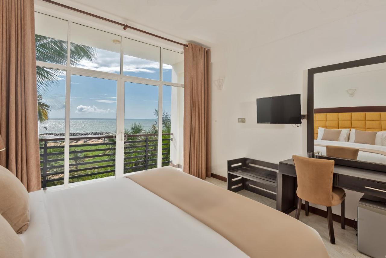 Beverly Beach Negombo Exterior photo