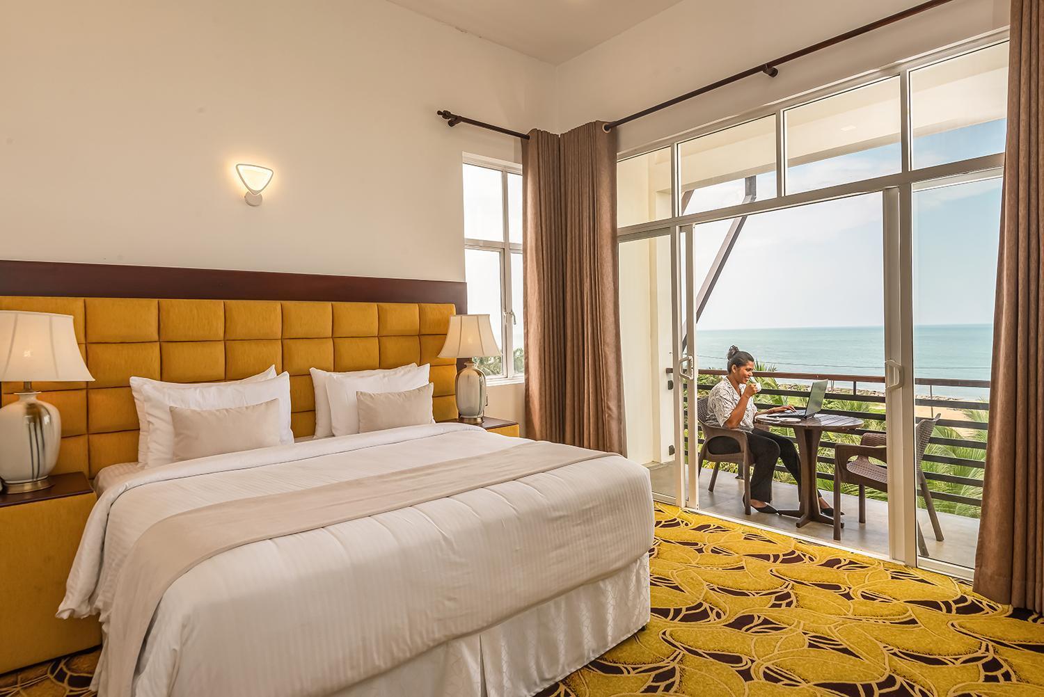 Beverly Beach Negombo Exterior photo