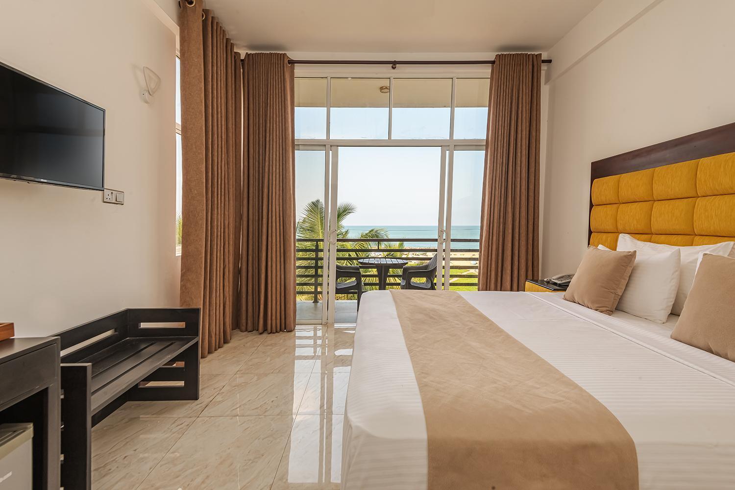 Beverly Beach Negombo Exterior photo