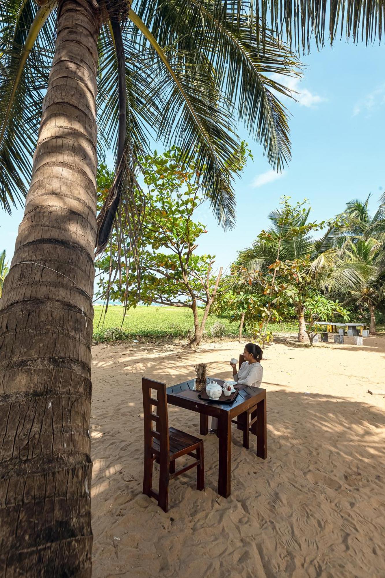 Beverly Beach Negombo Exterior photo