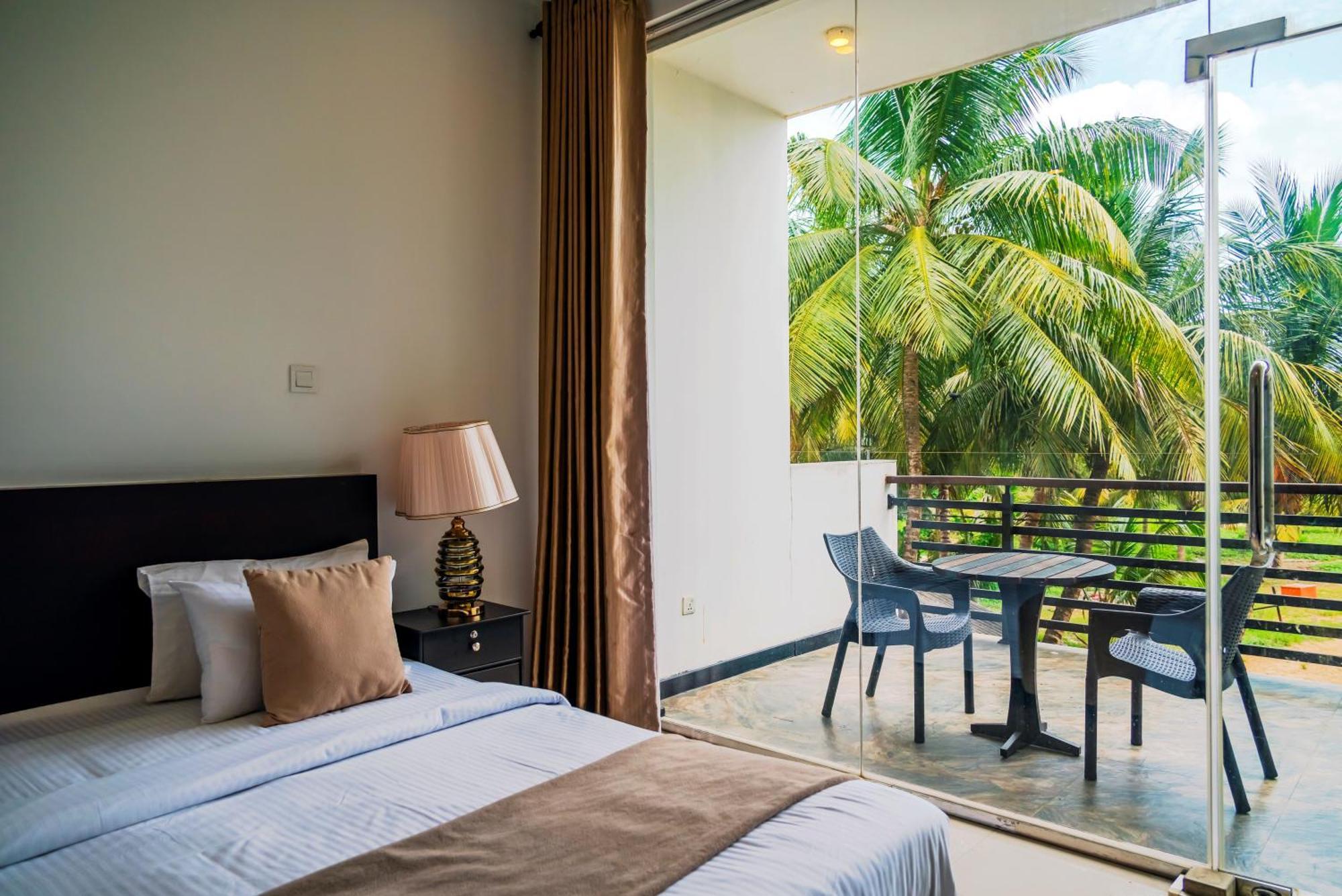 Beverly Beach Negombo Exterior photo