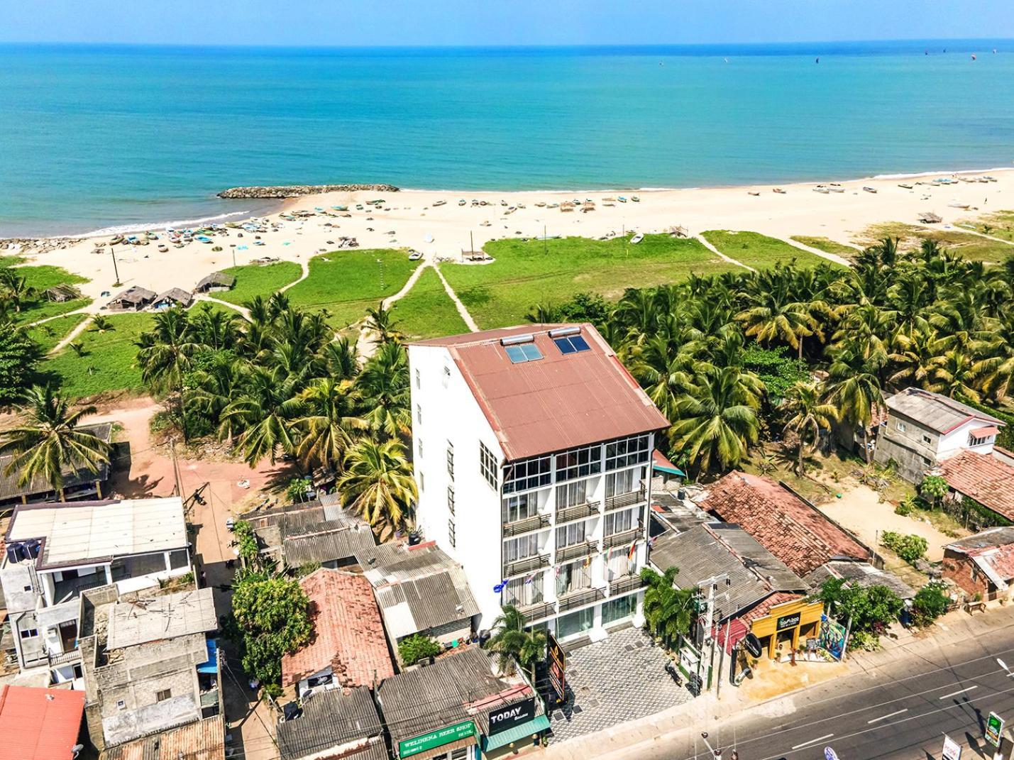Beverly Beach Negombo Exterior photo